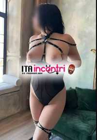 solo italiani💋💋due ragazza asia 20ani arrivata bellissima ragazza mia lingua ti faro impazzire mia figa 💋100foto