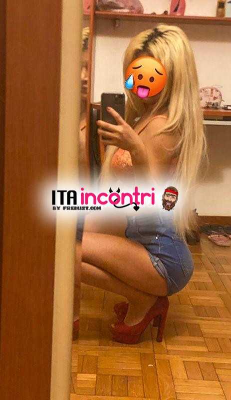 bella ragazza bionda formosa italianissima provare credere 💋