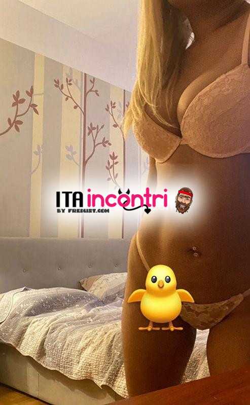 bella ragazza bionda formosa italianissima provare credere 💋