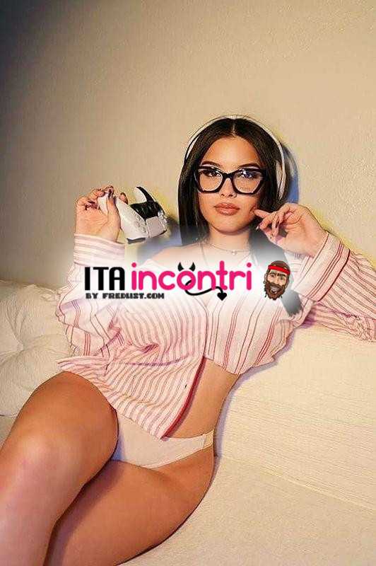 amore mio💋 sono sofia 💕 😊ti vuoi rilassare vieni me 💝 💯patatina calda💥 e profumata 🌸stretta👅 preliminari infarto 🔥