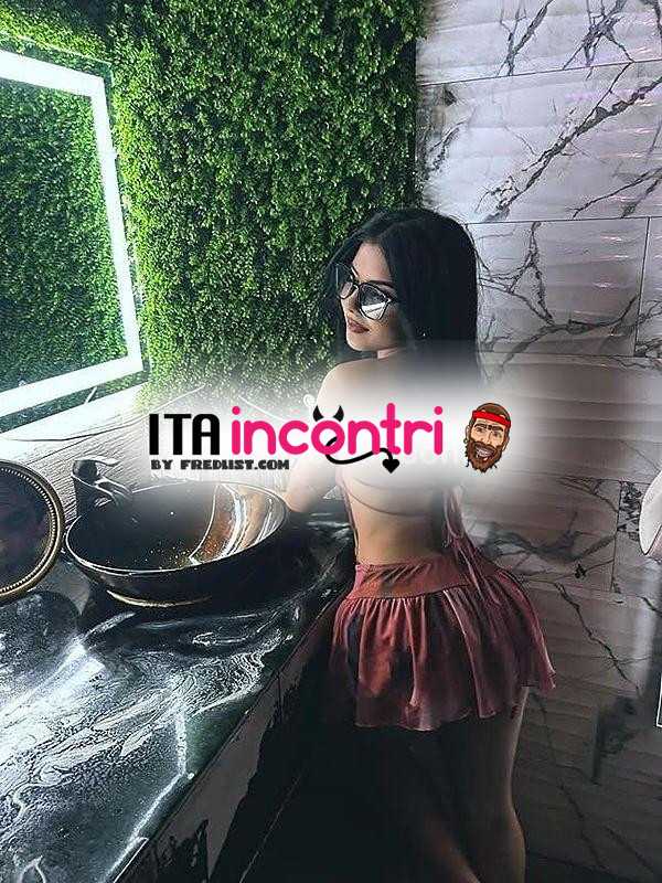 amore mio💋 sono sofia 💕 😊ti vuoi rilassare vieni me 💝 💯patatina calda💥 e profumata 🌸stretta👅 preliminari infarto 🔥