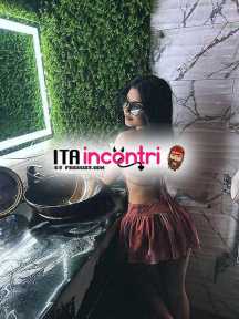 amore mio💋 sono sofia 💕 😊ti vuoi rilassare vieni me 💝 💯patatina calda💥 e profumata 🌸stretta👅 preliminari infarto 🔥