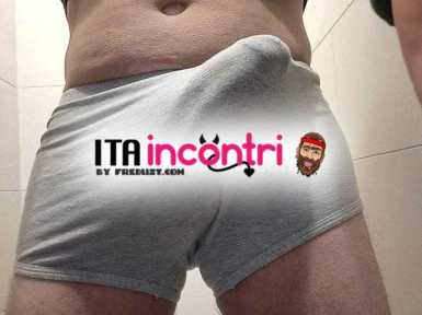 ciao se siete 2 amiche bisex leggete e guardate