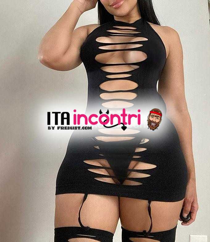 bellissima calda e passionale massaggiatrice erotica e rilassante massaggio corpo corpo 69 preliminare lunghi fisico bello tutto pro