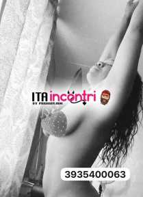 bellísima mulatta divertirse alla grande . lato🍑 b spettacolare bocca fuocco❤️‍🔥figa succosa 🫦🫦🫦💋