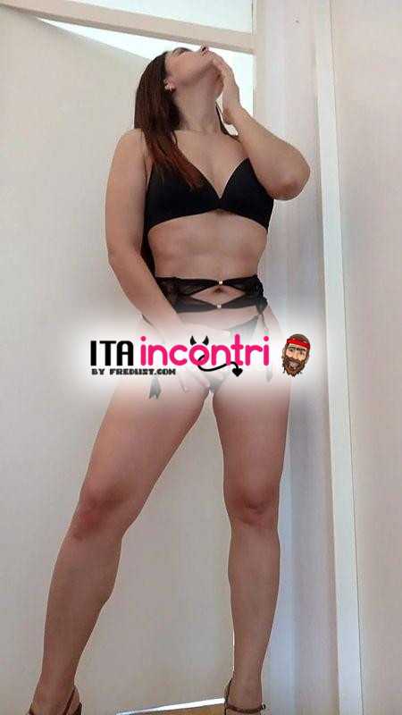 arbatax🔥new new 💥 emily quinn 💥sexy completissima molto porca e golosa crema foto reale 💋novità 💖😉 guarda mie foto