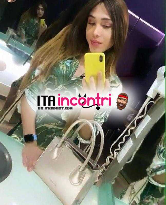 sono natalia ragazza molto accomodante ed educata sono attiva e passiva completa amorevole e fantastica spero farti divertire cazzo