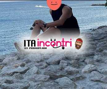 single cercasi.ah no quello sono io. cerco coppia o singola 📷 📷