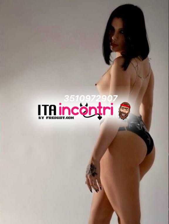kristal💢🔥carbonia gran bella pompinaria sensuale giovane e super porcella tutta leccare 👅