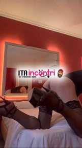 consulenza o colloquio hot…mi piace e indossare segretamente ed essere scoperto…sono ragazzo bisex pass